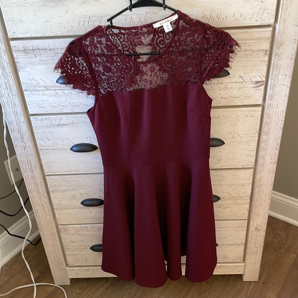 Francesca's Collections Dresses & Skirts - Burgundy Francesca’s dress